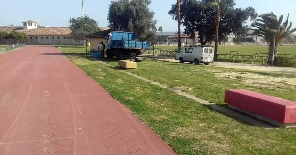 Pista de atletismo del Anexo de Chap&iacute;n