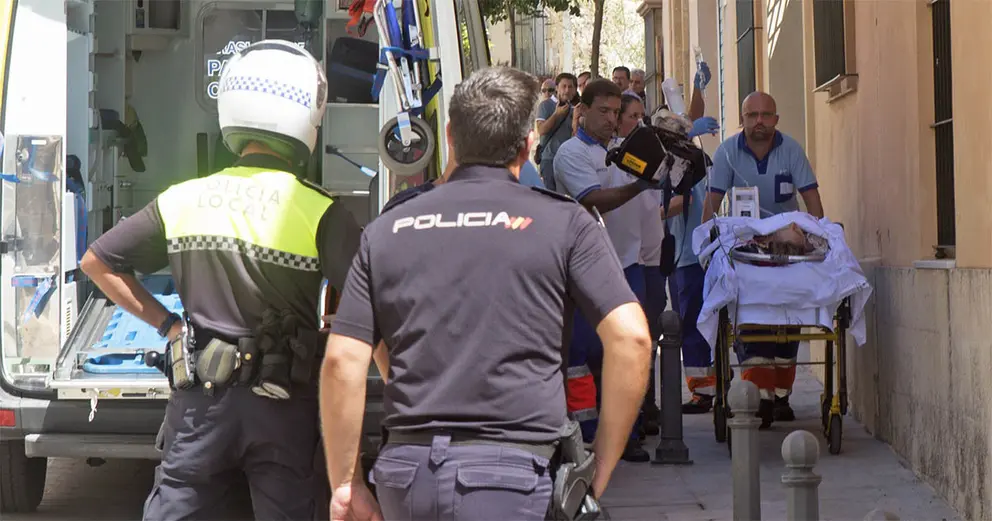 Mujer herida de gravedad | Juan Carlos Corchado para elMIRA.es