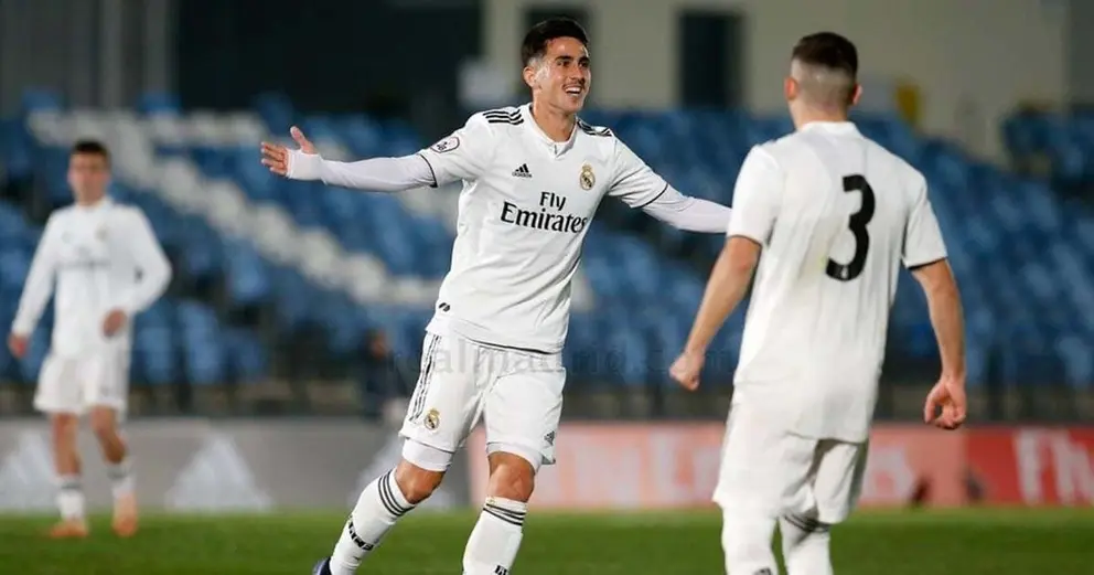 Mart&iacute;n celebrando un gol con el Castilla