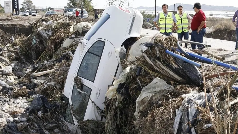 Carretera afectada por la lluvia en N&iacute;jar - Almer&iacute;a | Foto Diputaci&oacute;n de Almer&iacute;a