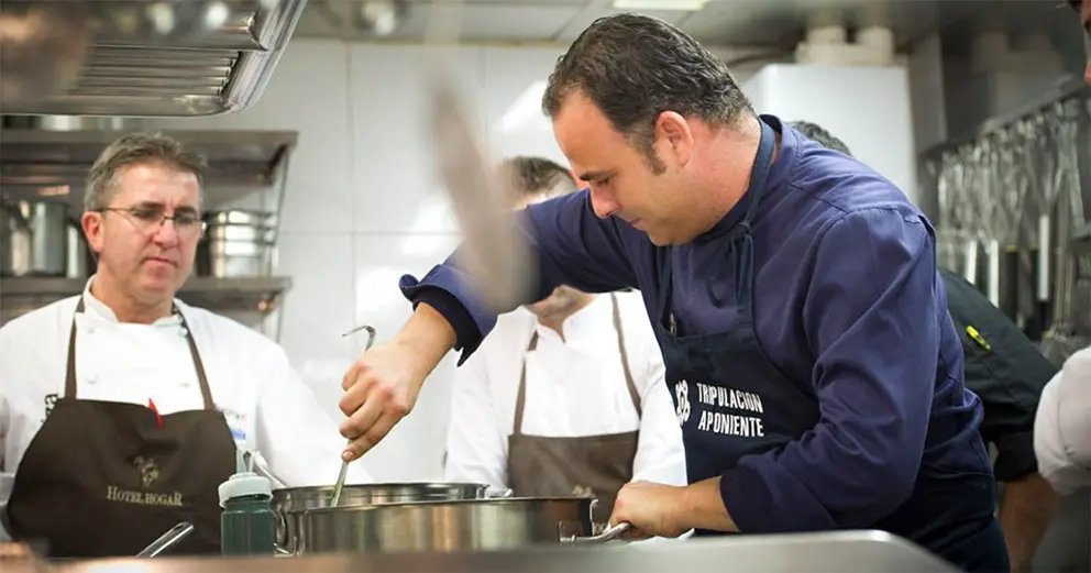 Angel Le&oacute;n (Aponiente). en Restaurante Zaldiaran