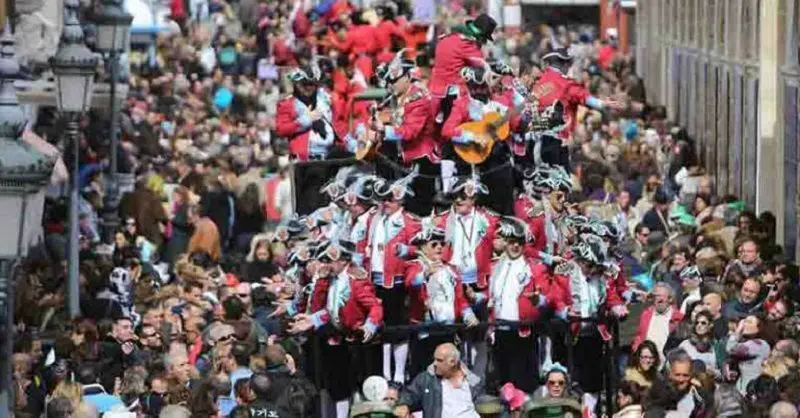 Los coros volver&aacute;n a las bateas