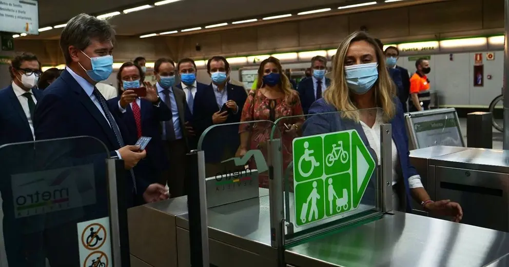 16/09/2020 Marifran Carazo prueba la tarjeta sin contacto en el metro de Sevilla
POLITICA 
JUNTA DE ANDALUC&Iacute;A