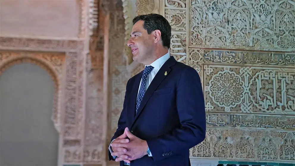 Juanma Moreno en una visita reciente a La Alhambra, en Granada 0a