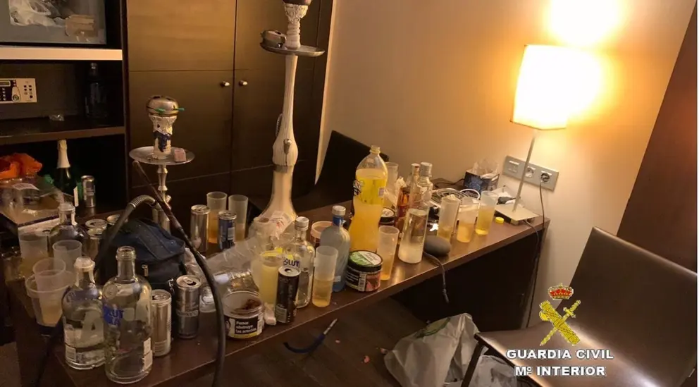 30/11/2020 Cachimbas y alcohol de la fiesta de cumplea&ntilde;os
SOCIEDAD ESPA&Ntilde;A EUROPA ANDALUC&Iacute;A
GUARDIA CIVIL