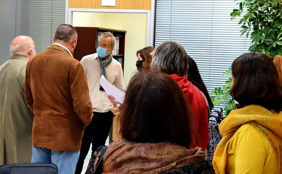 Delegados sindicales en apoyo de los empleados acosados en las instalaciones de Recursos Humanos en el Ayuntamiento de Jerez | El MIRA