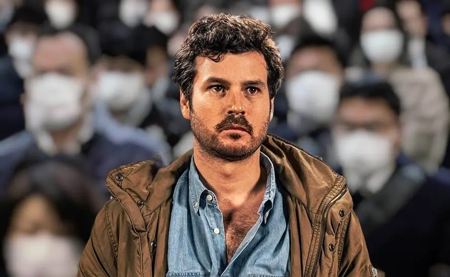 Willy Barcenas, de Taburete