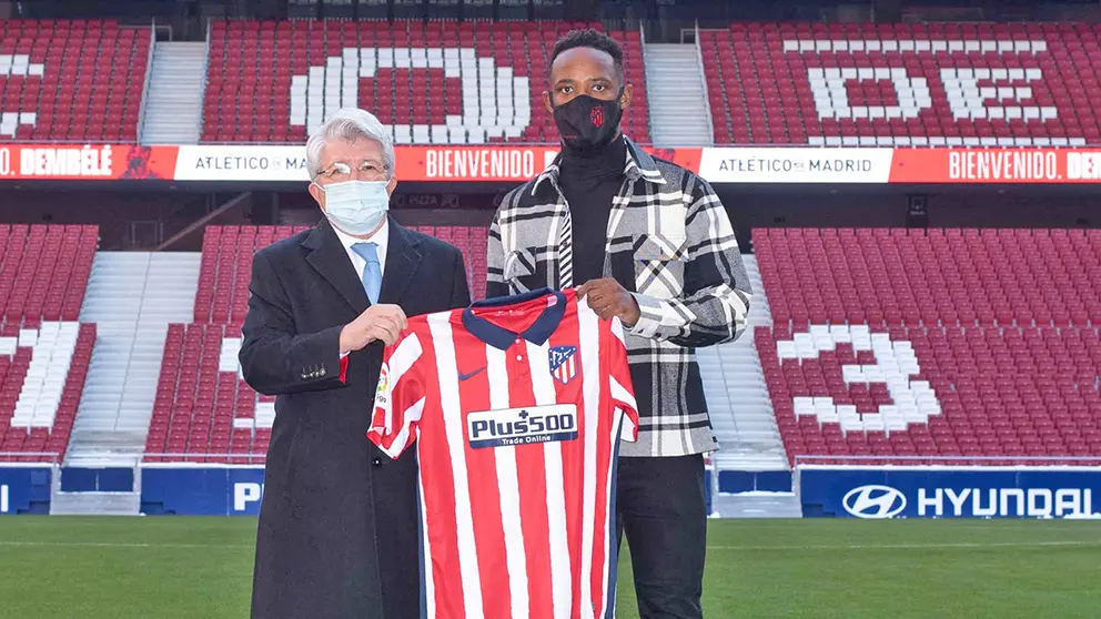 Moussa Dembel&eacute; ficha por el Atl&eacute;tico de Madrid