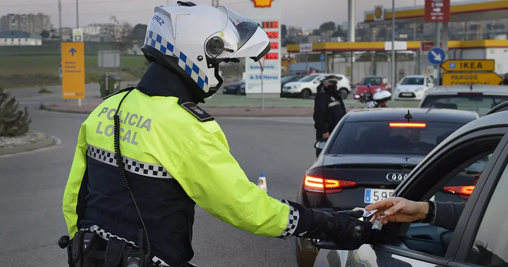 Polic&iacute;a Local control