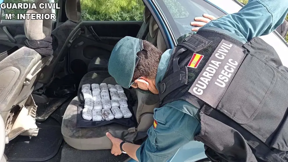 Guardia Civil incauta hach&iacute;s en un coche en Jerez de la Frontera