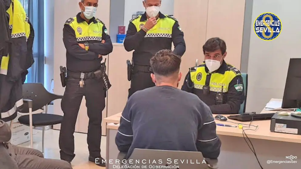 El conductor del atropello mortal en Sevilla se entrega a la Polic&iacute;a | Emergencias Sevilla
