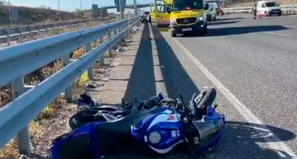 Motorista muerto en carretera