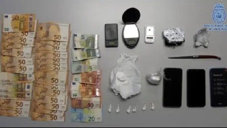Drogas, dinero y m&oacute;viles, incautados a los detenidos en And&uacute;jar