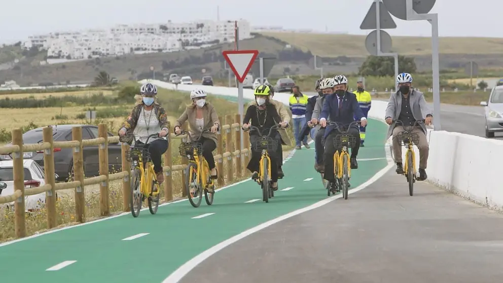 Carril bici de Conil a Los Ca&ntilde;os