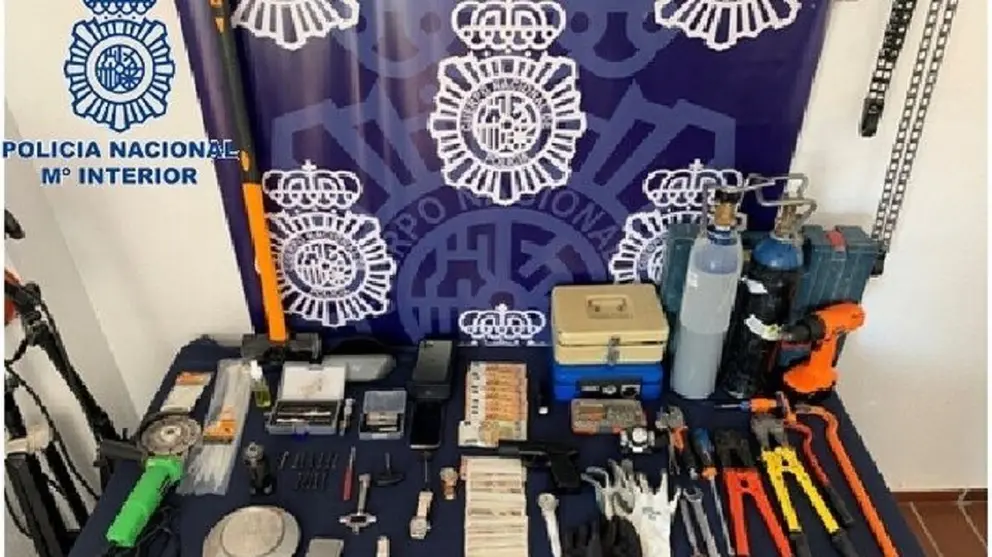 Robo establecimiento Fuengirola