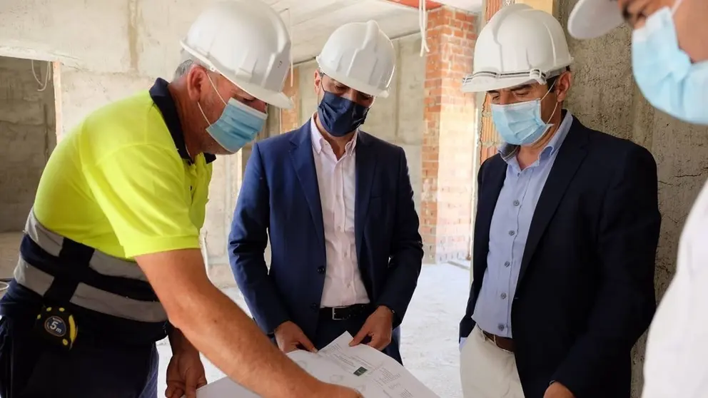 Mill&aacute;n ha podido ver la nueva sala de duelos que se est&aacute; construyendo as&iacute; como las actuaciones realizadas en varias calles del municipio