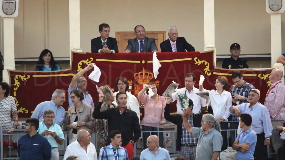 Pa&ntilde;uelo blanco