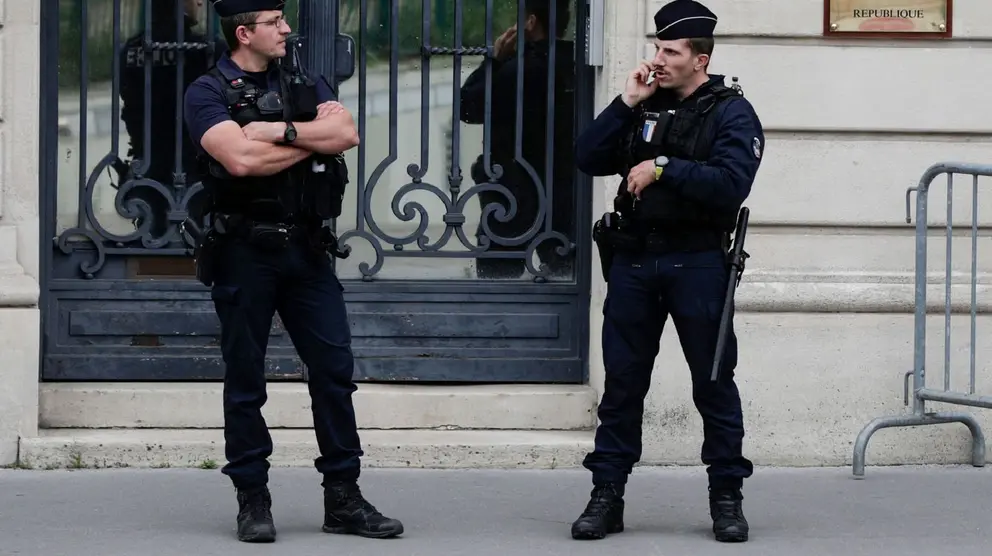 Gendarmes de la polic&iacute;a francesa
