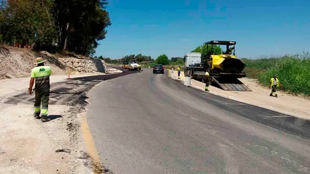 Obras en la carretera A-2003 entre Jerez y Estella