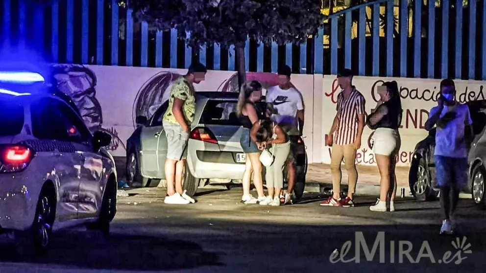 Noche de botellones ilegales en Jerez en plena quinta ola de Coronavirus
