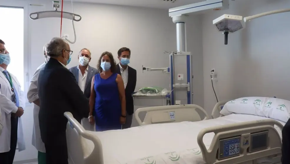 Inauguraci&oacute;n del nuevo espacio para camas en la UCI del hospital de Poniente en Almer&iacute;a
