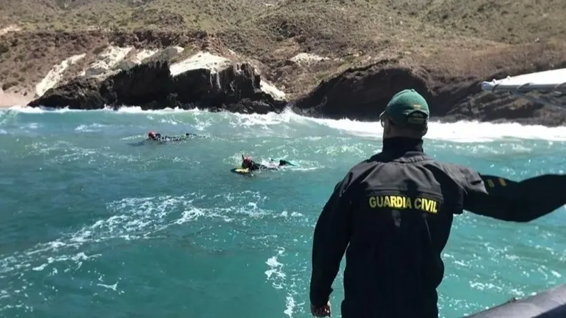 Un buceador encuentra el cad&aacute;ver de una persona en N&iacute;jar