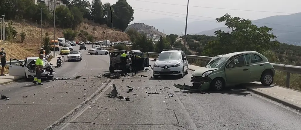 Accidente de tr&aacute;fico en la Ronda Sur de Ja&eacute;n