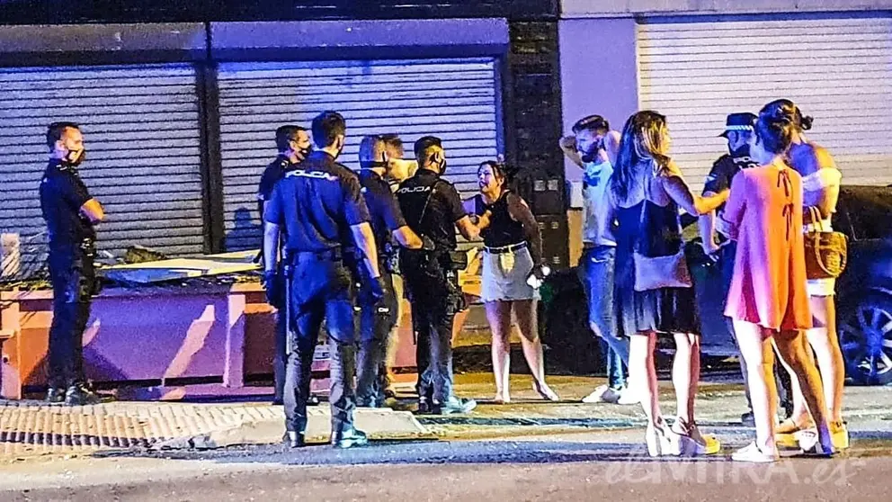 Macro pelea en una discoteca de Jerez en plena madrugada de ola de calor