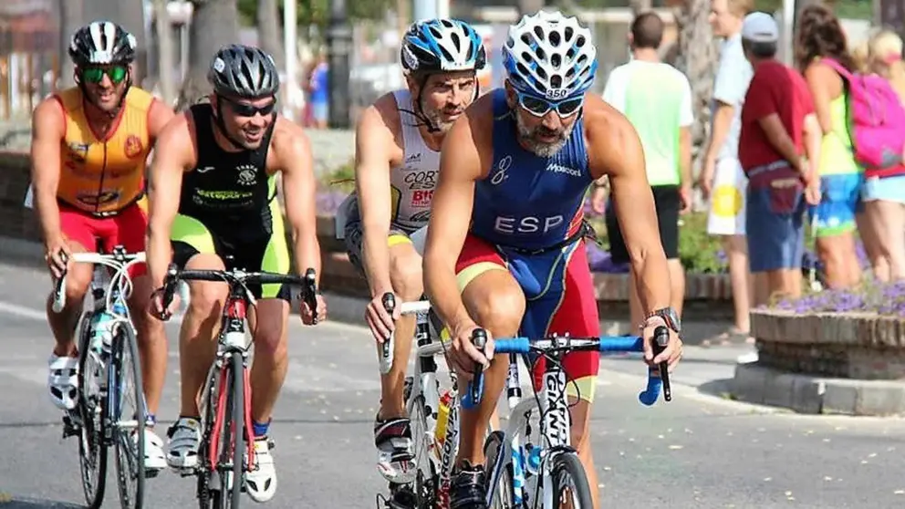 Arranca el m&iacute;tico XXIII Triatl&oacute;n Villa de Estepona 2021 con 300 deportistas - Joaqu&iacute;n Canovas