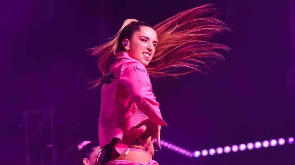 Lola &Iacute;ndigo en concierto