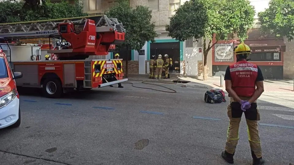 Incendio de un bar en Sevilla