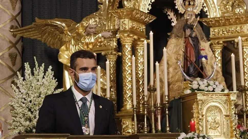 Los almerienses piden salud a la Virgen del Mar en el D&iacute;a de la Patrona