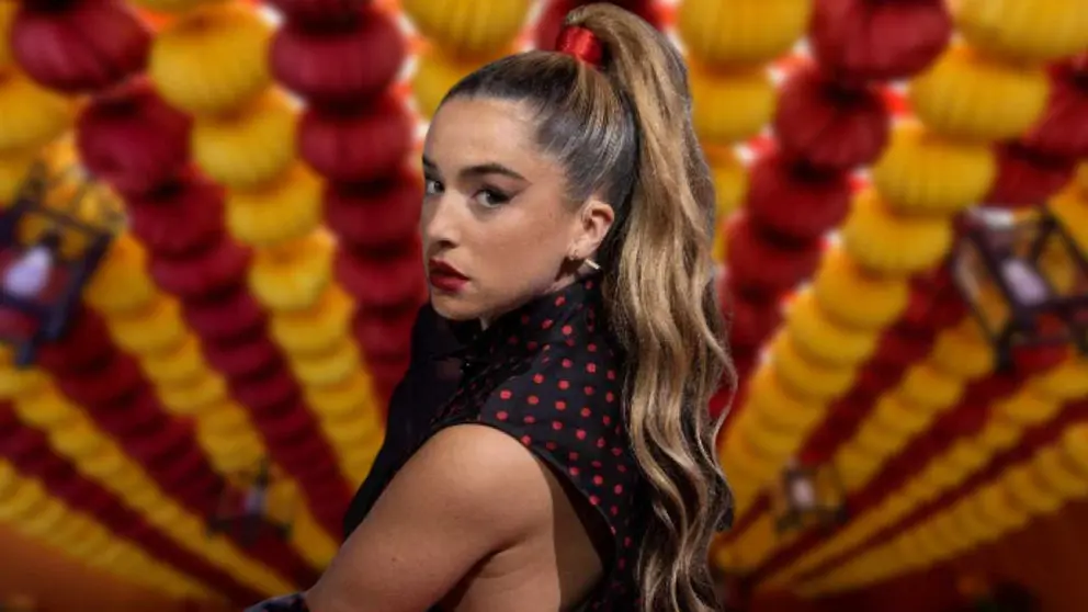 Lola &Iacute;ndigo vestida de flamenca: As&iacute; era Mimi Doblas como 'Ni&ntilde;a de la Escuela'