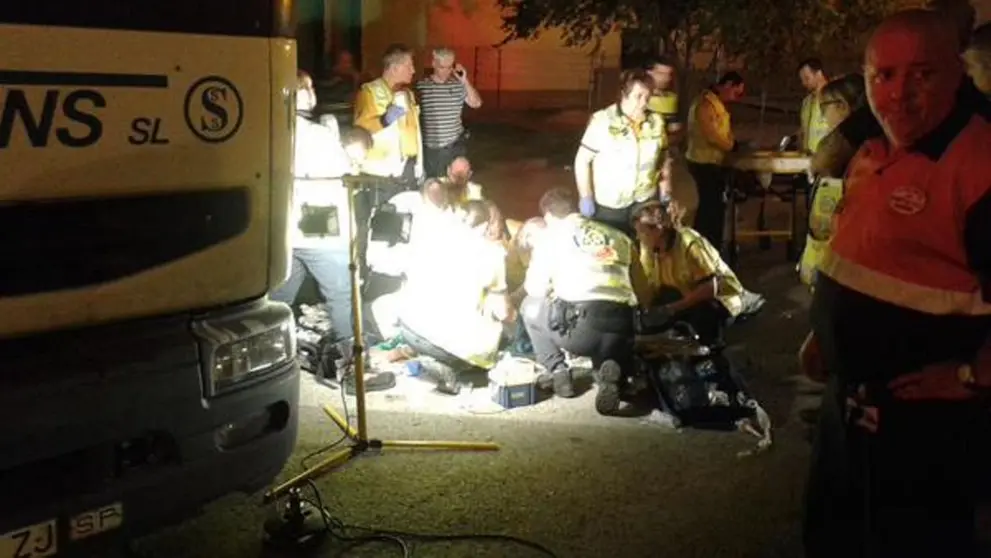 Un trabajador ha resultado herido tras quedar atrapado en un cami&oacute;n