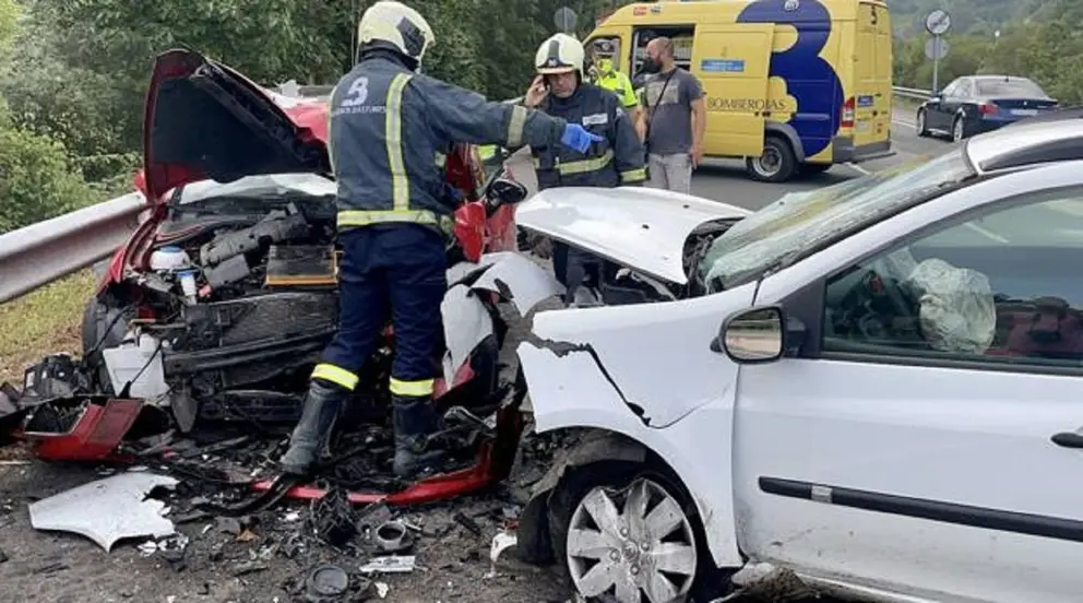 Dos menores han resultado heridos tras un tremendo choque entre veh&iacute;culos en Ayamonte
