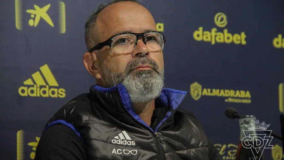 &Aacute;lvaro Cervera en rueda de prensa