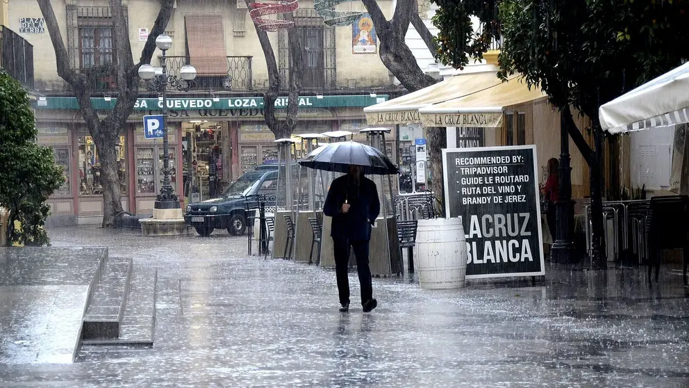 Jerez comienza el oto&ntilde;o con lluvias y tormentas