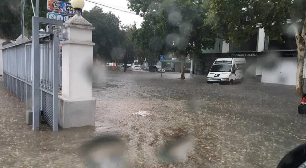 Tormenta de lluvia y granizo en Lucena