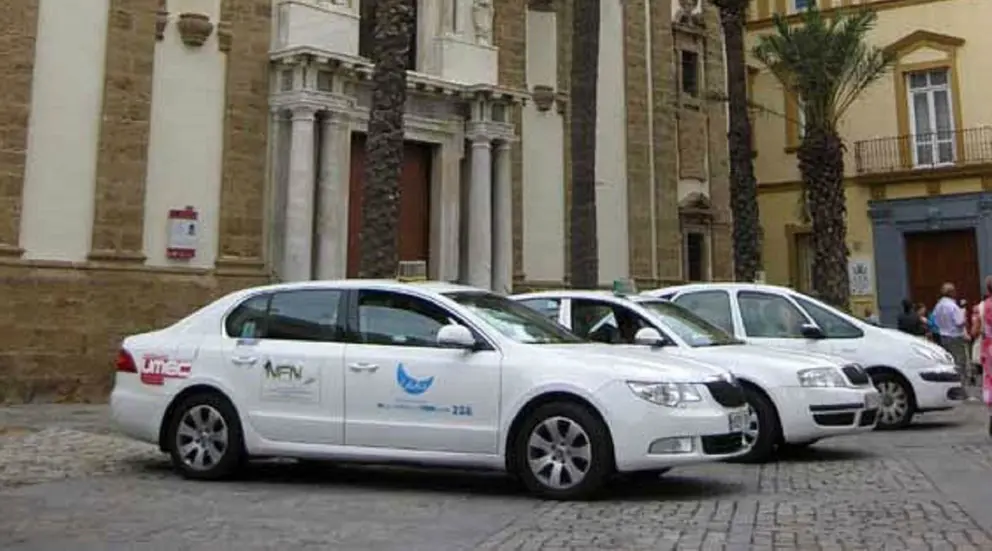 Requisitos para conducir un taxi en C&aacute;diz