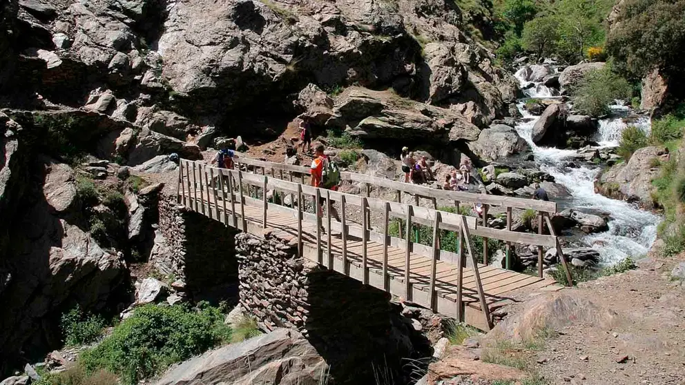 Ruta de la Vereda de la Estrella, en G&uuml;ejar Sierra, Sierra Nevada | Archivo