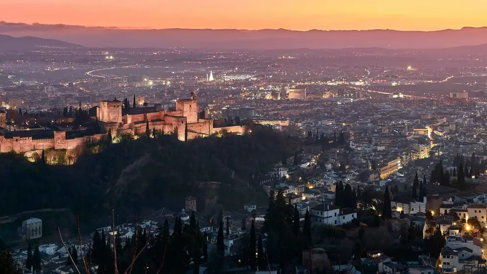 Granada: 5 propuestas para hacer el puente del Pilar