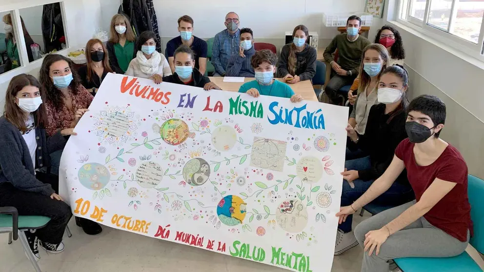 El Hospital Virgen Macarena celebra el d&iacute;a Mundial de la Salud mental con pacientes y terapeutas