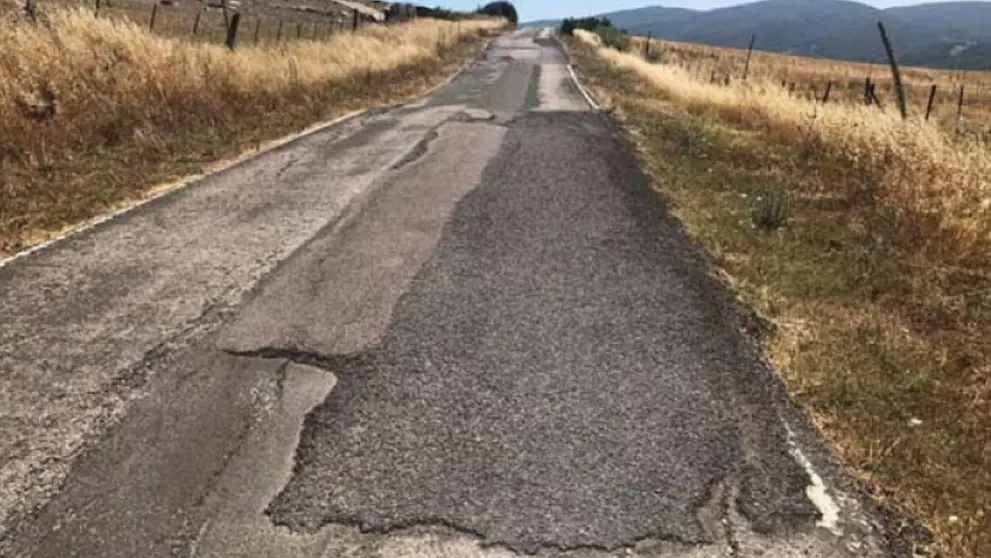 Diputaci&oacute;n eliminar&aacute; baches en las carreteras de M&aacute;laga