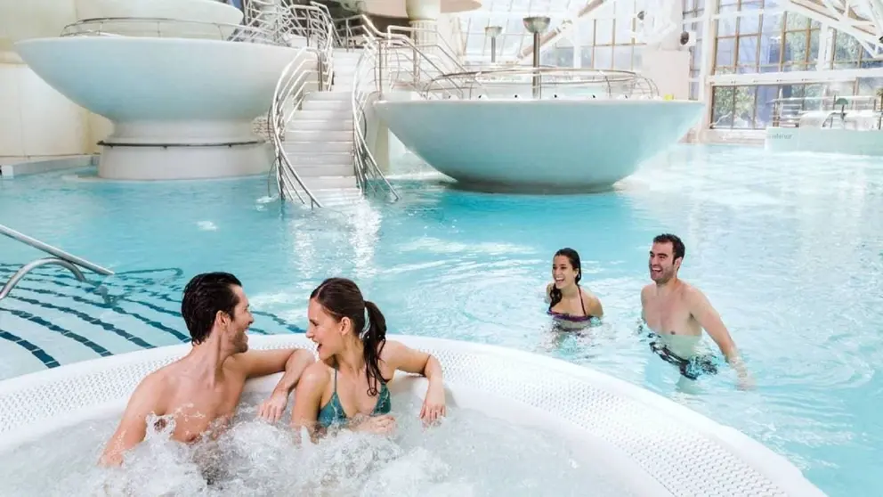 Un pedo provoca una multitudinaria pelea en un spa en Andorra