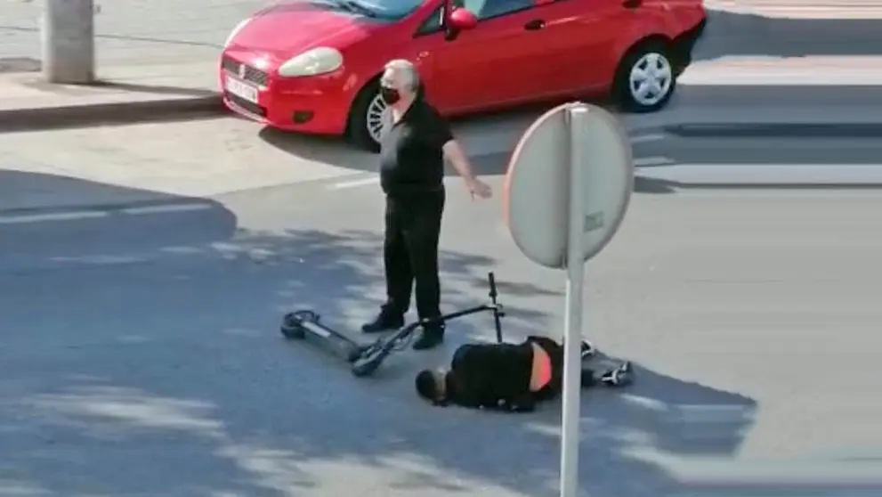 Herido grave un joven con patinete en Jerez tras ser embestido por un coche