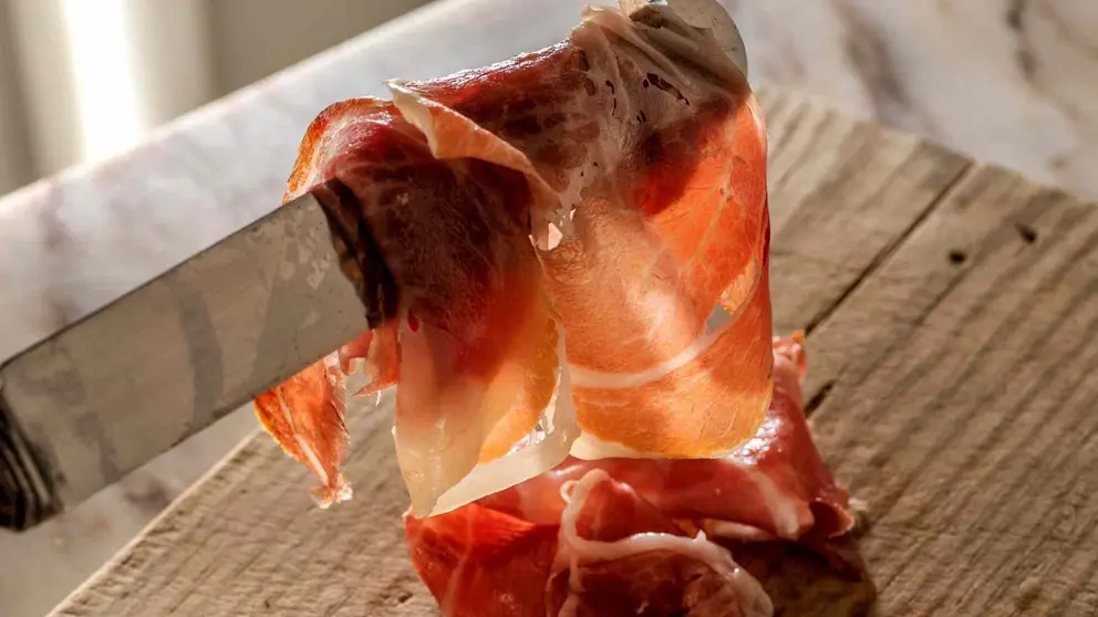As&iacute; es la etiqueta de un verdadero cerdo ib&eacute;rico de bellota