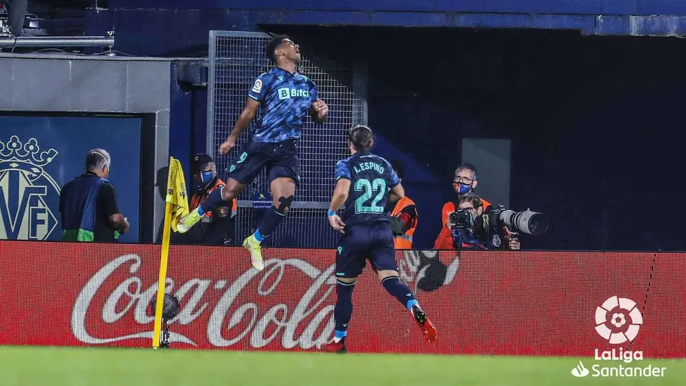 El C&aacute;diz CF sirve una raci&oacute;n de Choco Lozano ante el Villarreal