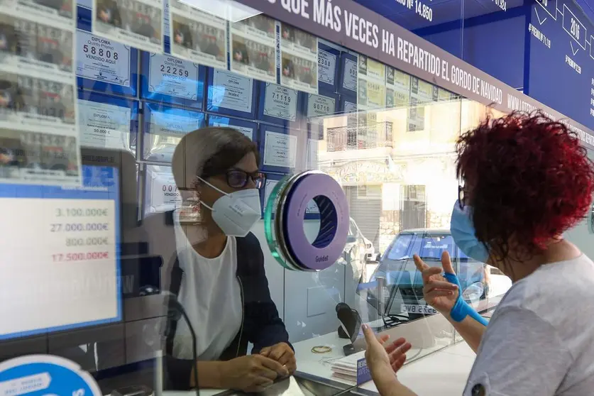 La Loter&iacute;a Nacional deja 300.000 euros en Almer&iacute;a y Albolote, en Granada