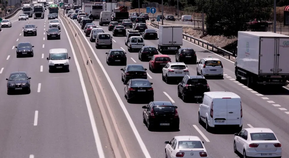 Cortes de tr&aacute;fico por obras en la carretera A-4 a la altura de Dos Hermanas y con origen C&aacute;diz