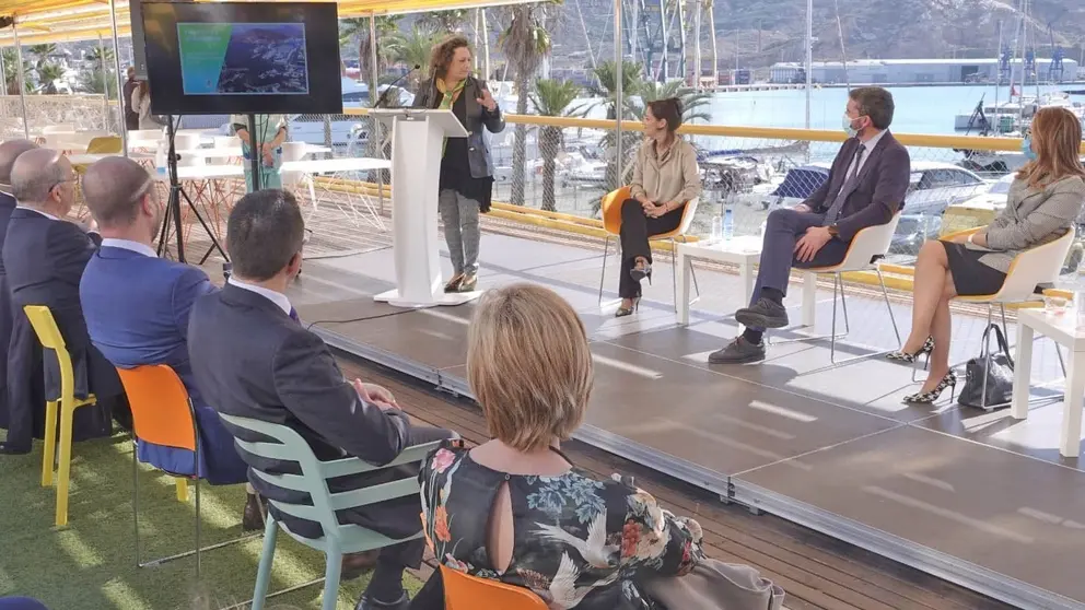 La Autoridad Portuaria de Cartagena y la empresa JSV Logistic anuncian la l&iacute;nea Cartagena &ndash; Canarias